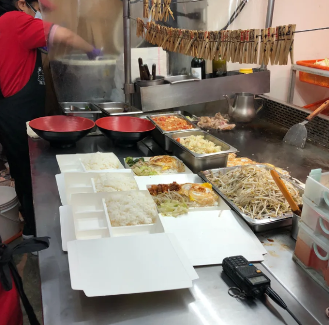 新埔鐵板燒-2025臺北夜市打牙祭 美味關係黑白配 夜市神美食人氣票選