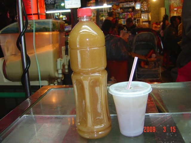 蓮飲料吧-楊桃汁&甘蔗汁-2025臺北夜市打牙祭 美味關係黑白配 夜市神美食人氣票選