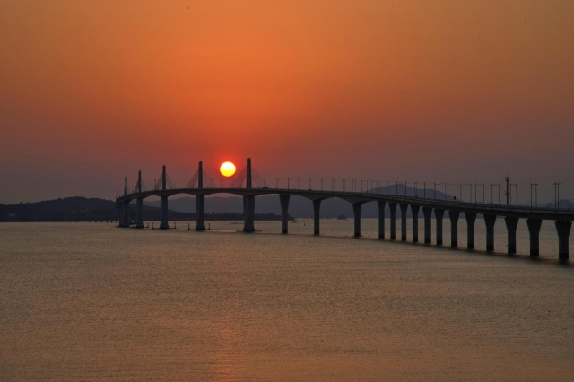 金門大橋夕照-金門海洋攝影及寫生作品線上票選活動
