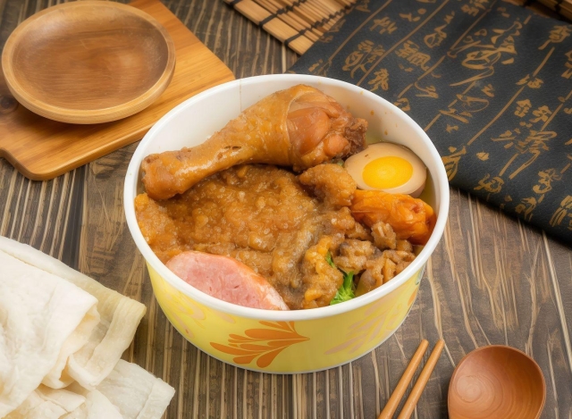阿里山畚箕湖鐵路便當 (頭份中山店)-2025 GGA foodpanda 饕客金選獎投票活動 阿里山畚箕湖鐵路便當 (頭份中山店)-2025 GGA foodpanda 饕客金選獎投票活動
