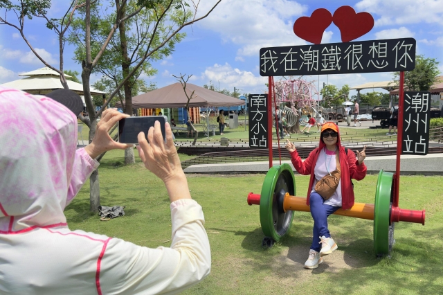 25-拍照紀念2-13-2025大潮藝文市集系列活動~潮州之美攝影比賽人氣獎票選活動