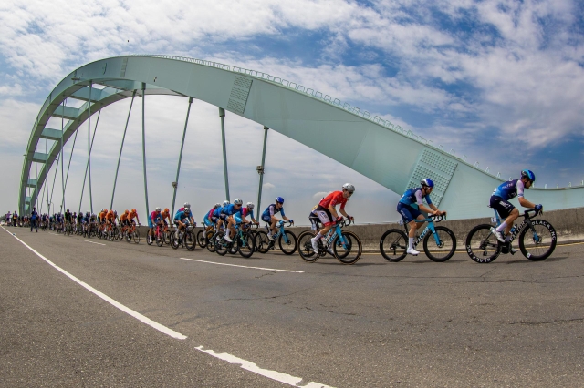 41-陸橋上的選手-21-2025大潮藝文市集系列活動~潮州之美攝影比賽人氣獎票選活動