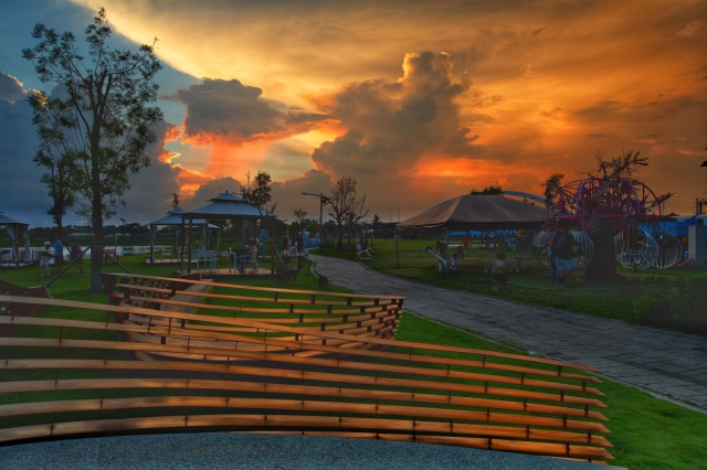 118-美麗雲彩映照下之卷卷凳-63-2025大潮藝文市集系列活動~潮州之美攝影比賽人氣獎票選活動