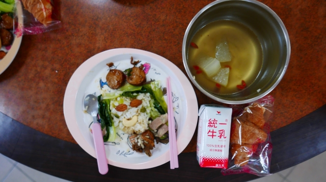 學校午餐,多樣又好吃-癌症關懷基金會 MyPlate！我的餐盤拍照換好禮