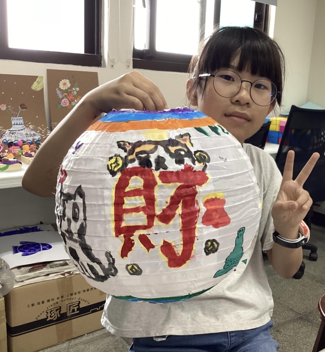 新的一年遇見柴柴發大財-2026頭份四月八-校園花燈創意投票競賽
