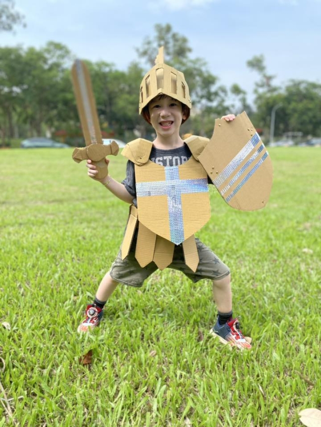 帥氣騎士-「紙箱變裝大賽」人氣王投票