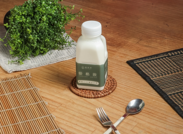 食19-2 無糖鮮奶優格飲-2026 臺中市政府青年創業品牌推廣計畫-十大新創之星網路票選